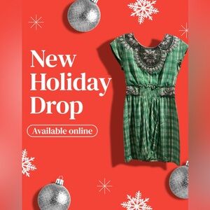 VALENTINO Boutique Green Plaid Fabric with Silver Zipper